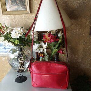 Louis Vuitton Vintage Epi Red Leather Crossbody Bag w/Dustbag